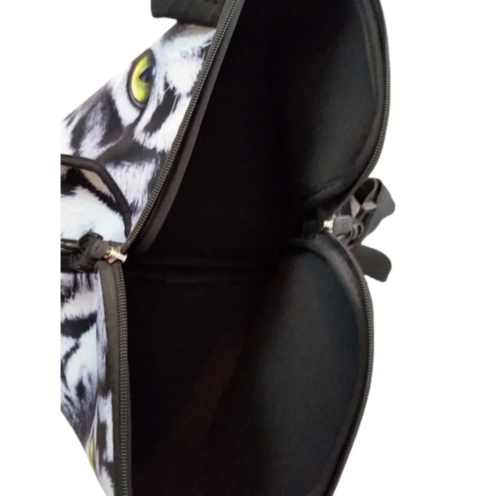 LUXBURG Netbook Laptop Case Bag Cover With Strap - Black & White Tiger 16